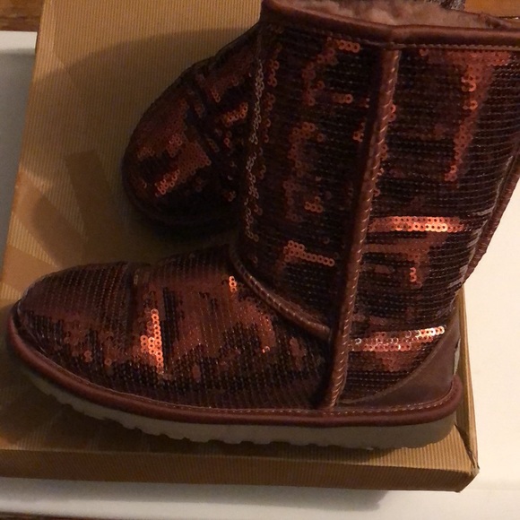 UGG classic short sequence - Picture 3 of 11